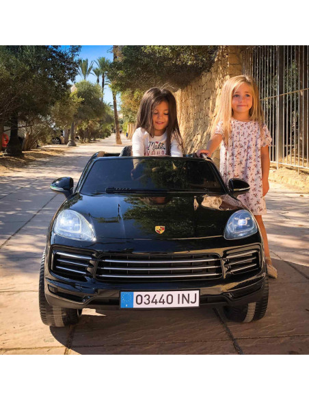 Porshe Cayenne S Samochodzik 12V R/C MP3 Światło Injusa