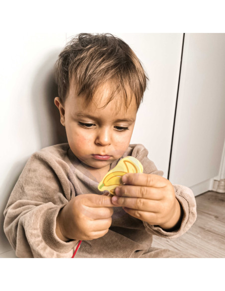 CLASSIC WORLD Drewniana Nawlekanka Owoce 13 el.