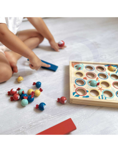 Tooky Toy Gra dla Dzieci Drewniany Stół Latające Rybki 19 el.