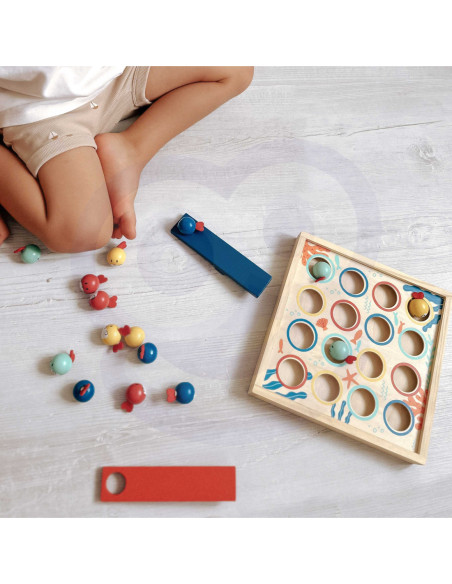 Tooky Toy Gra dla Dzieci Drewniany Stół Latające Rybki 19 el.