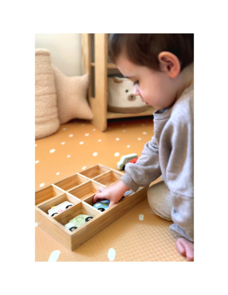 TOOKY TOY Zestaw Drewnaych Pojazdów i Znaków Drogowych w Pudełku