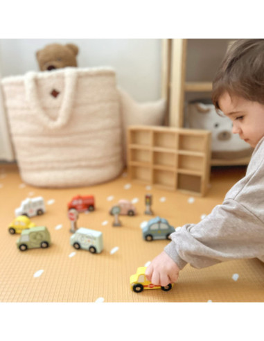 TOOKY TOY Zestaw Drewnaych Pojazdów i Znaków Drogowych w Pudełku