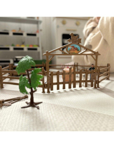 WOOPIE Zestaw Mini Farma Traktor Zwierzęta Osada Farma Rolnik Narzędzia