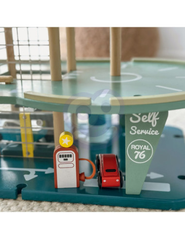 CLASSIC WORLD Wielopoziomowy Parking Auta Helikopter Dystybutor Myjnia + Akc.