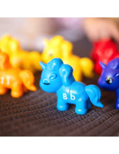 WOOPIE Zestaw Edukacyjnych jednorożców "Dopasuj Literki" 13 el.