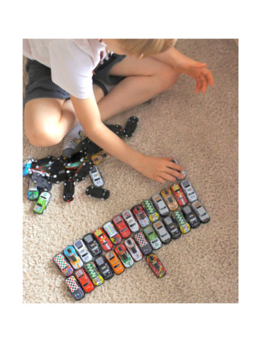 WOOPIE Zestaw Aut Wyścigowych  Autka w Pudełku 50 el. + Mapka