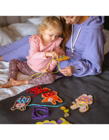 WOOPIE GREEN Edukacyjna Drewniana Sznurowanka Zwierzątka do Nawlekania