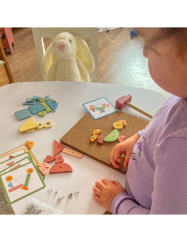 WOOPIE GREEN Drewniana Przybijanka z Młotkiem Układanka 20 wzorów 82 el.