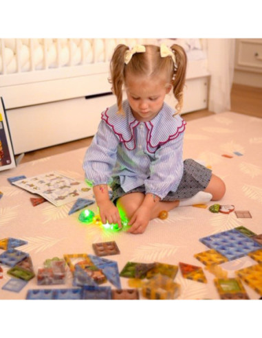 WOOPIE Klocki Magnetyczne Konstrukcyjne Świecące 3D Świat Zwierząt 124el.