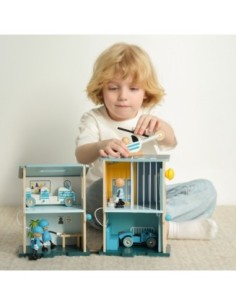 CLASSIC WORLD Posterunek Policji Drewniany Samochód Helikopter FIgurki 12el. 2