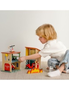 CLASSIC WORLD Remiza Strażacka Drewniana Garaż Auto Helikopter Figurki 13el. 2