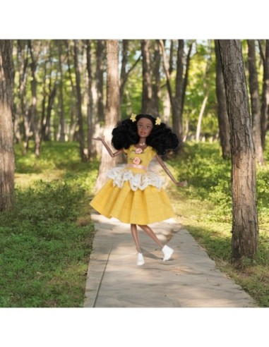 WOOPIE ROYAL Lalka Emi 32 cm Modny Strój i Piękne Czarne Włosy