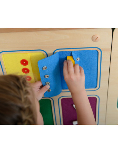 Tablica Ścienna Otwieranie I Zamykanie Zamków Suwaki Guziki Masterkidz